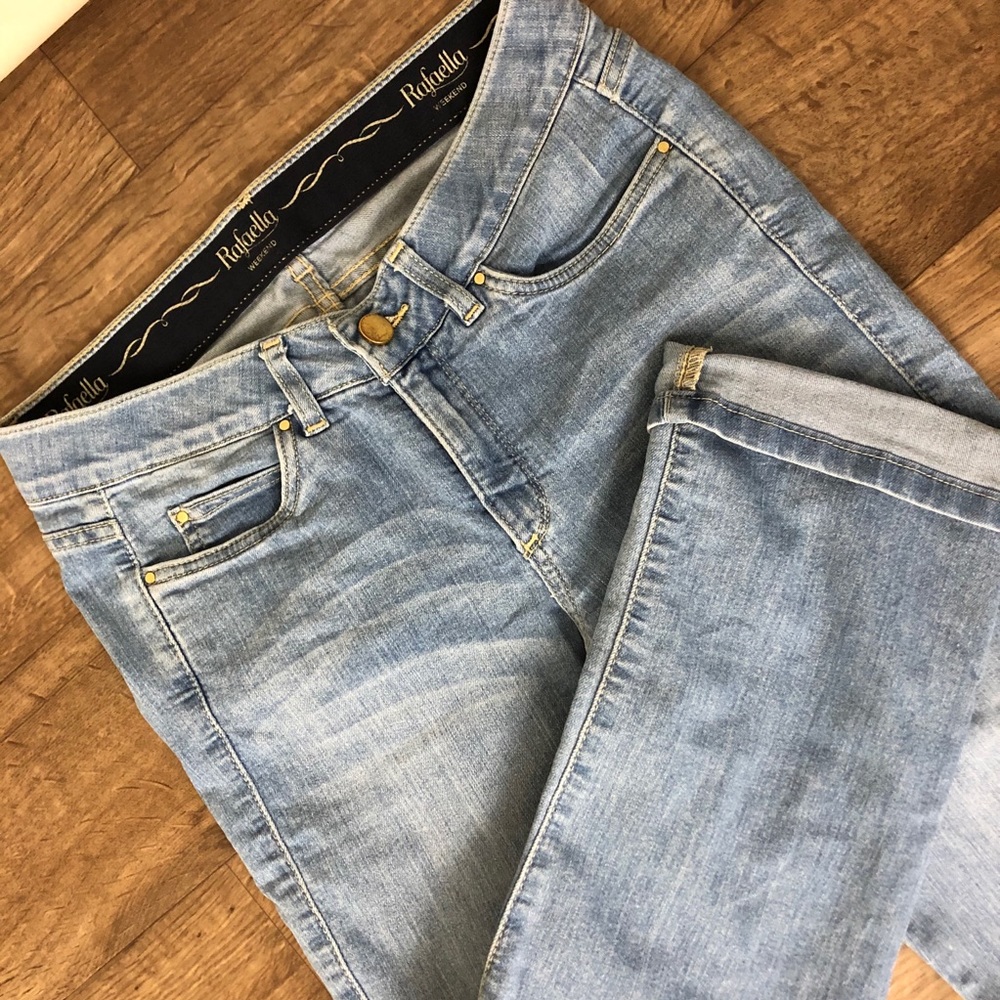 Rafaella Weekend Slimming Capri Jeans